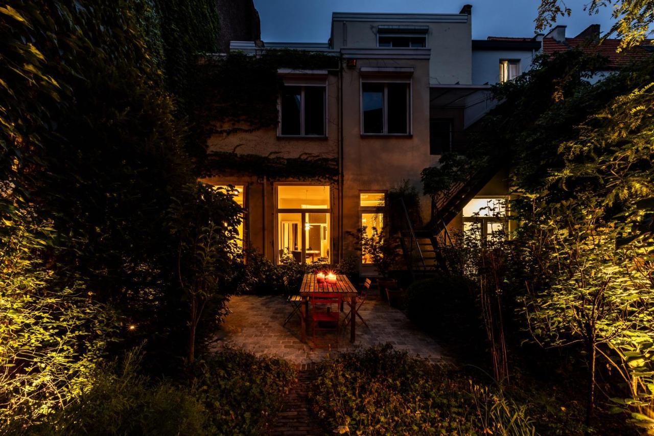 Pauline Loveling Apartment With Quiet Garden And 2 Bathrooms アントウェルペン エクステリア 写真